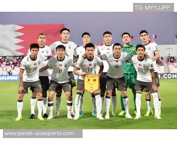 足球一队的标准人数是多少人以及替补球员的数量和作用解析